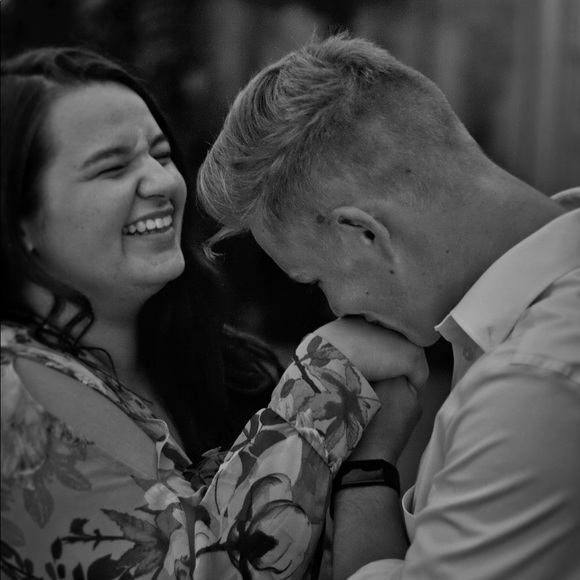 Meet your Posher, Austin - Picture 5 of 6